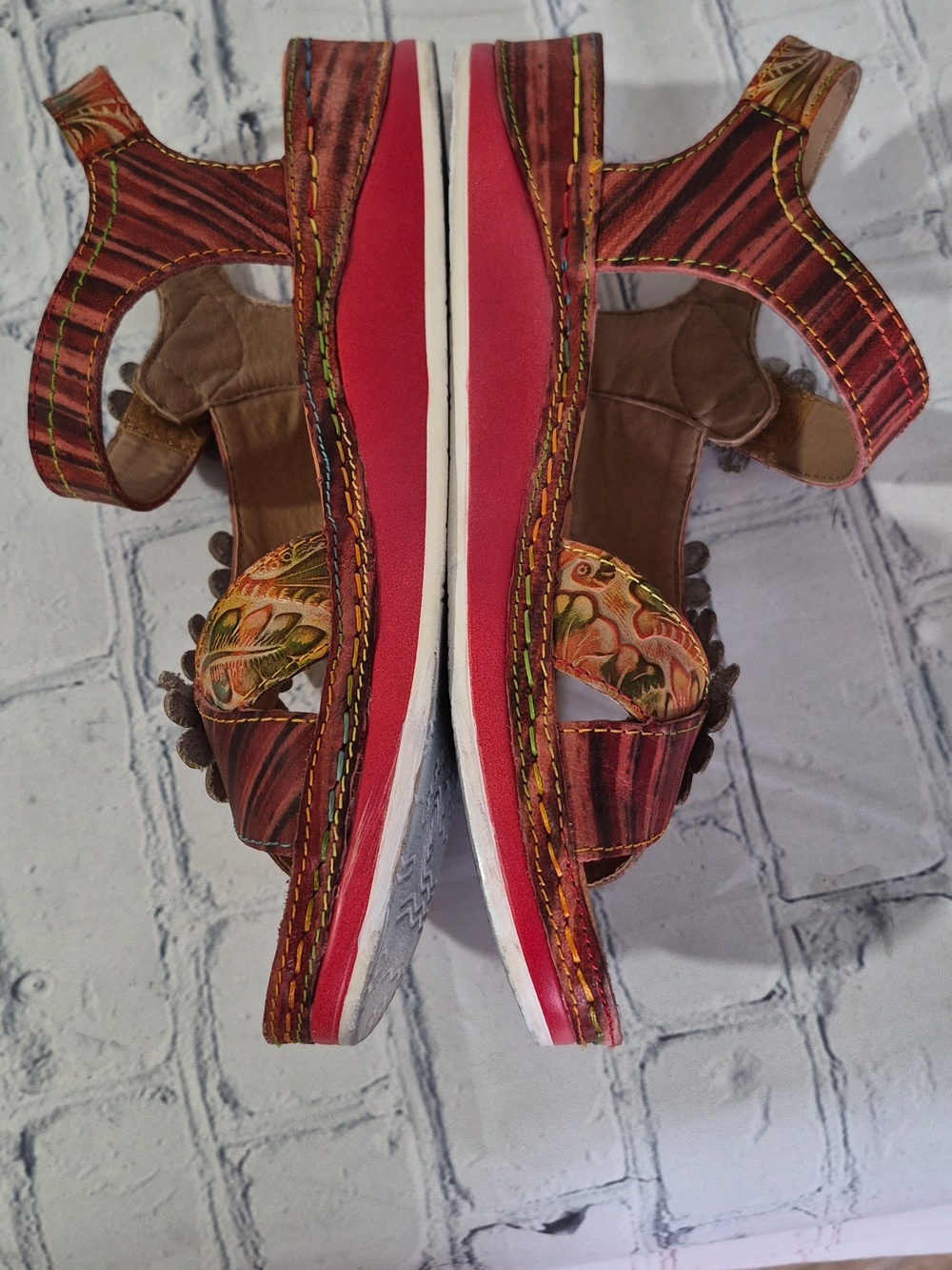 L'ARTISTE Orange Floral Leather Velcro Strap Lightweight Sandals (7.5-8) - Picture 3 of 9